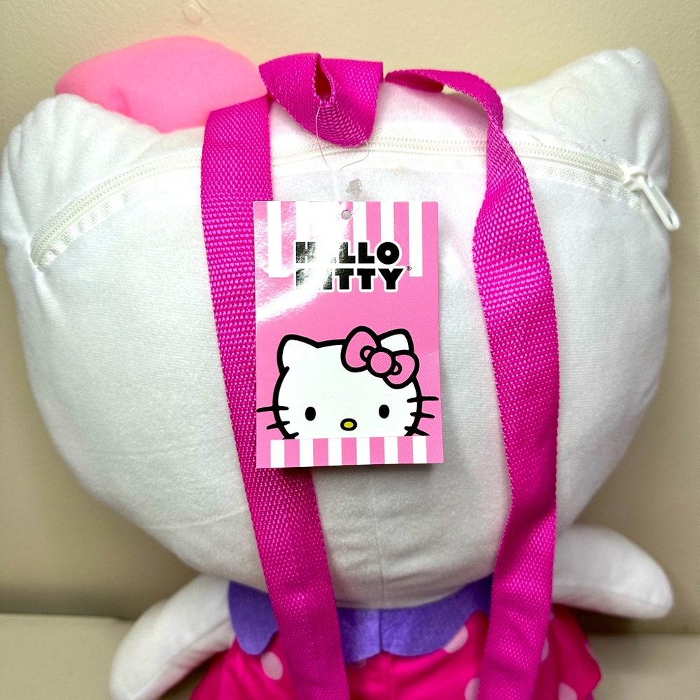 Hello Kitty Full Body Backpack - Picture 3 of 3